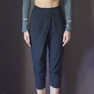 LULULEMON JOGGERS